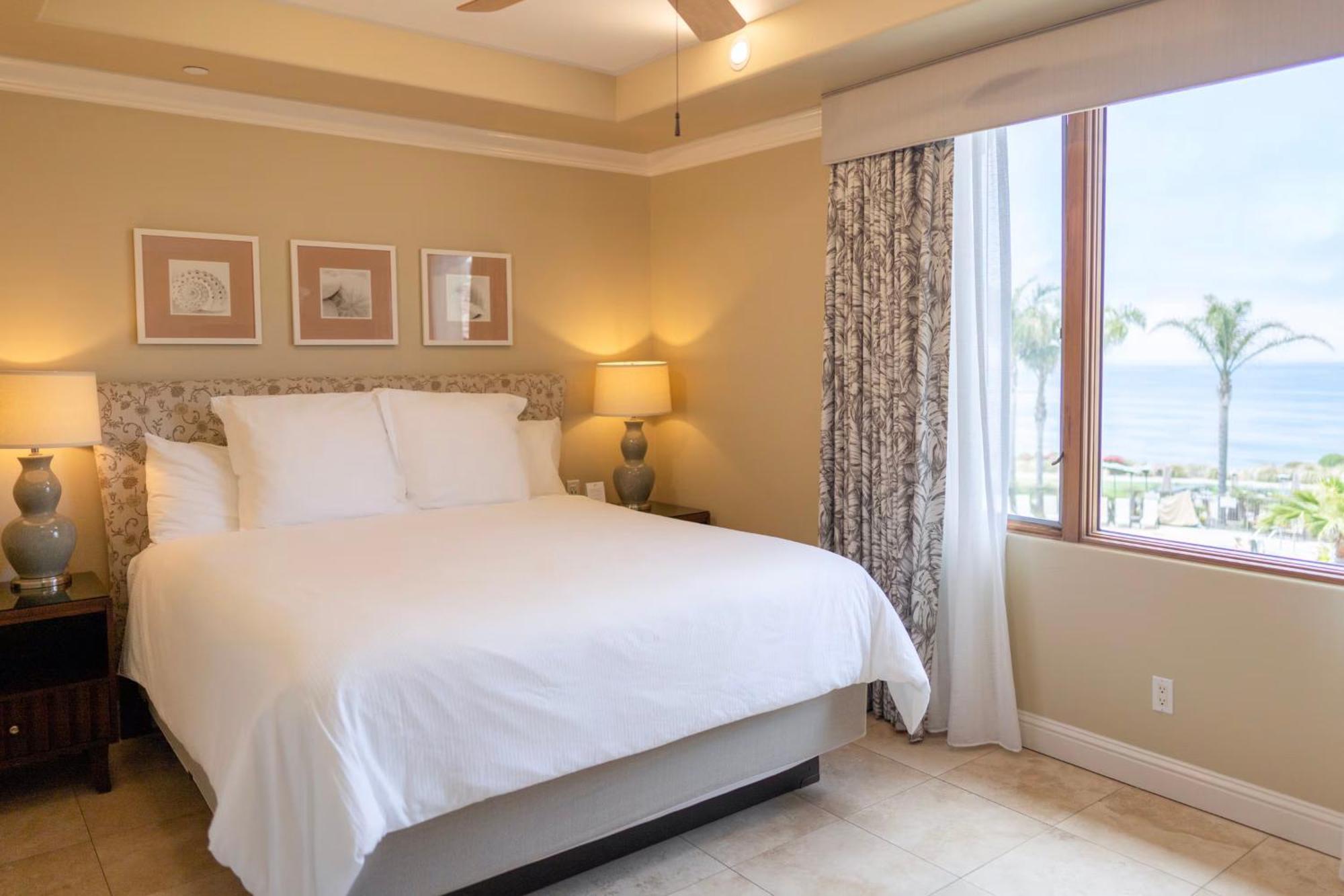 Dolphin Bay Resort And Spa Пизмоу Бийч Екстериор снимка